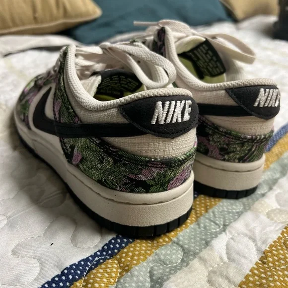CRISP NIKE DUNK LOW NEXT NATURE FLORAL TAPESTRY SIZE 7.5 NEW!!!! - Picture 2 of 6
